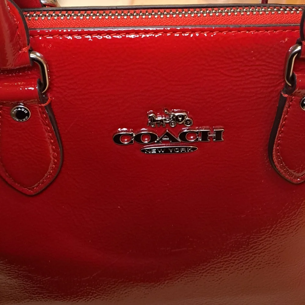 Coach Crinkle Crossbody Bag NWOT 2 charms